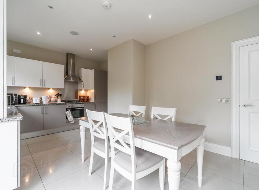 6 Bracken Hill Avenue, Ballymaconaghy Road, Belfast, BT8 6ZS