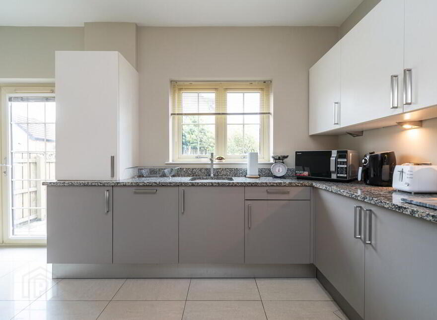 6 Bracken Hill Avenue, Ballymaconaghy Road, Belfast, BT8 6ZS