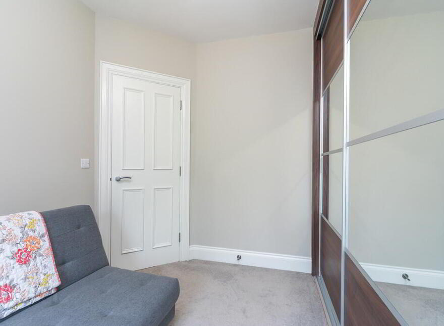 6 Bracken Hill Avenue, Ballymaconaghy Road, Belfast, BT8 6ZS