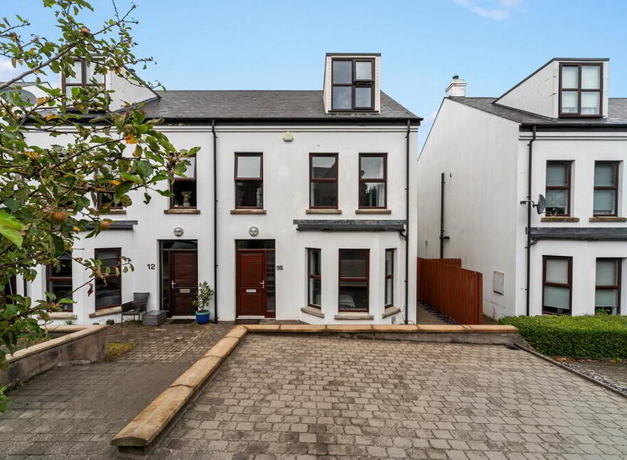 10 The Homestead, Drumbeg, Lisburn, BT27 5WB