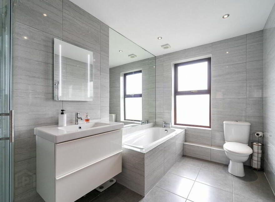 10 The Homestead, Drumbeg, Lisburn, BT27 5WB
