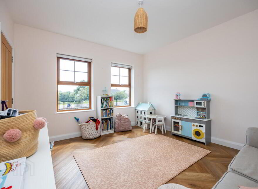 3 Thorndale View, Lisburn, BT27 5GP