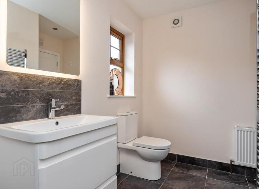 3 Thorndale View, Lisburn, BT27 5GP