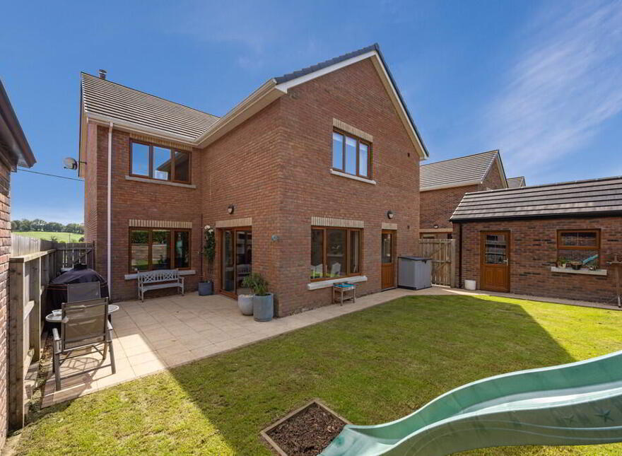 3 Thorndale View, Lisburn, BT27 5GP