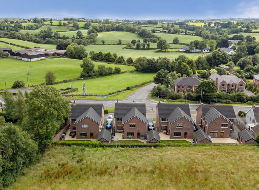 3 Thorndale View, Lisburn, BT27 5GP