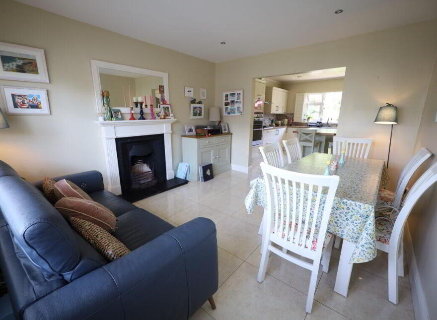 3 Woodgrove, Forest Road, Carrigaline, P43YF34