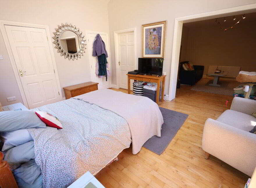 3 Woodgrove, Forest Road, Carrigaline, P43YF34