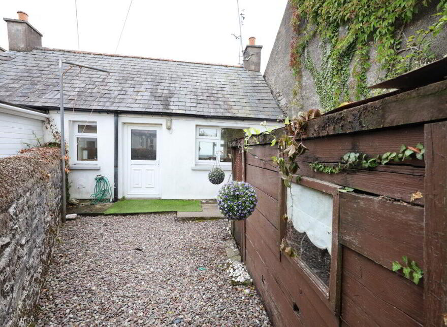 An Tigín, 4 Ashgrove Terrace, Ringaskiddy, P43R640