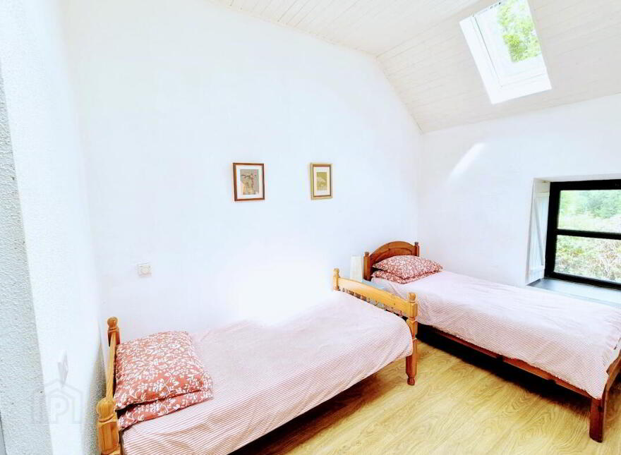 Sues Cottage, Cloghan, Rossinver, F91X3H4
