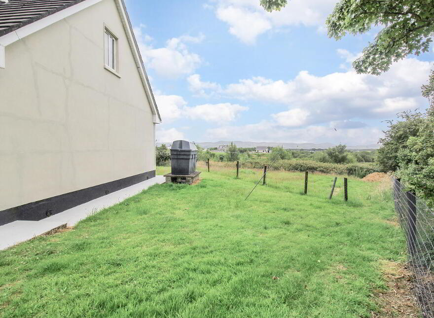 1 Woodside (5 Mins To Golf Course), Ballyliffin Road, Carndonagh,Donegal, F93V6TV