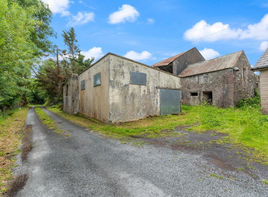 House On, C.56 Acres Ardara, Charlestown