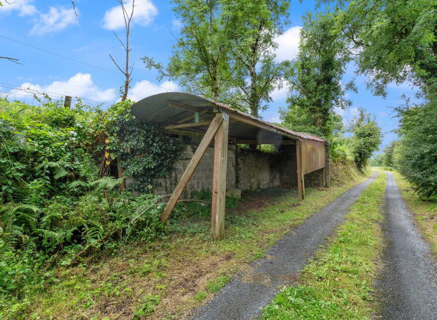 House On, C.56 Acres Ardara, Charlestown