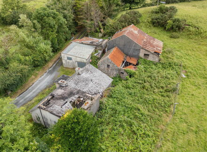 House On, C.56 Acres Ardara, Charlestown