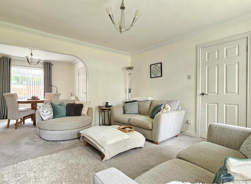 62 Albany Drive, Carrickfergus, BT38 8BF