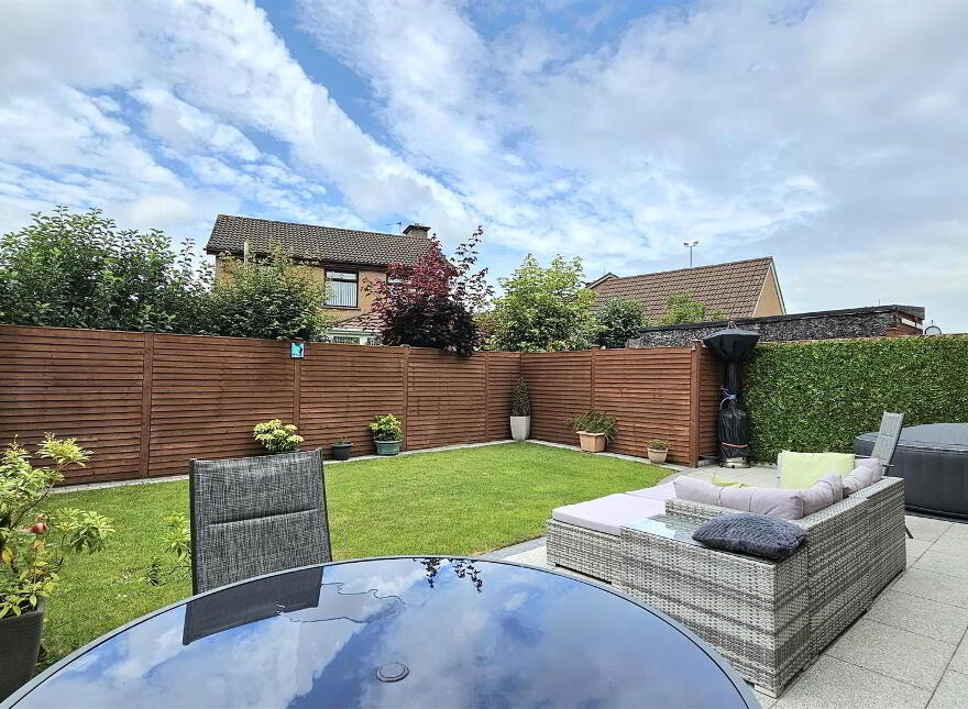 62 Albany Drive, Carrickfergus, BT38 8BF
