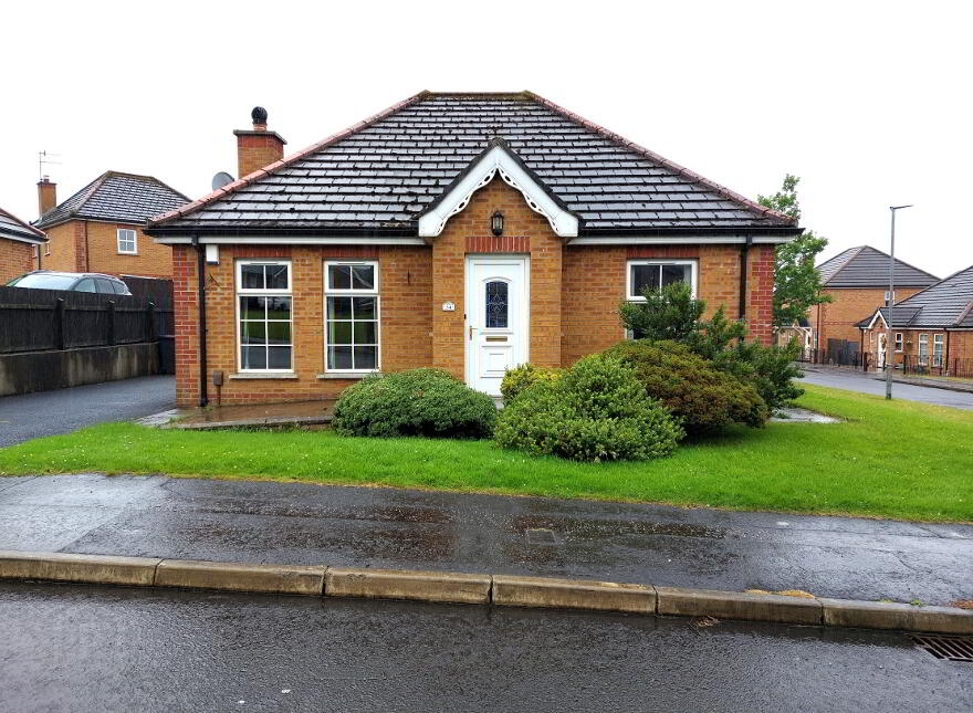 34 Blackthorn Manor, Waterside, Derry / Londonderry, BT47 5ST photo