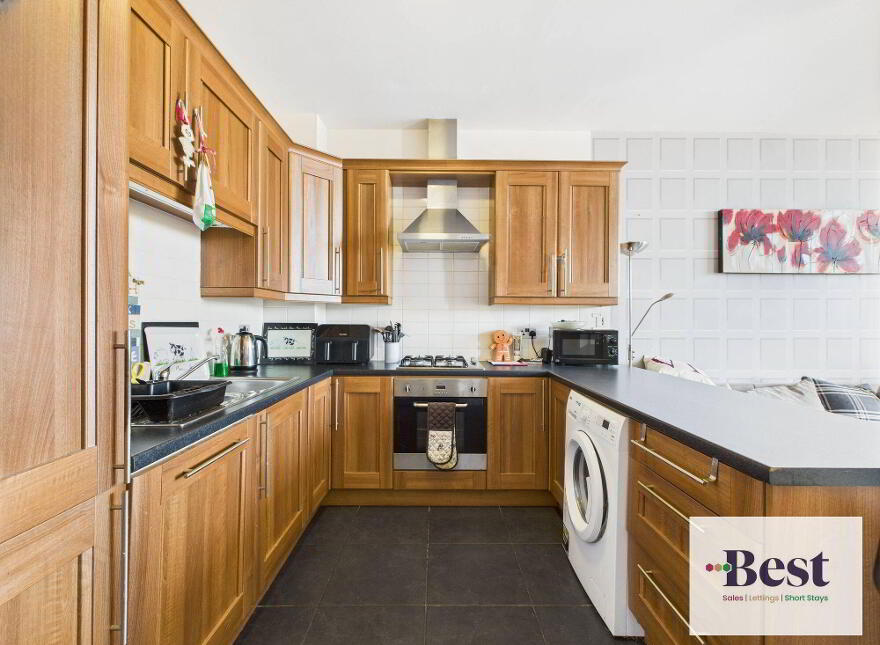 21 Laharna Building, Larne, BT40 1RG