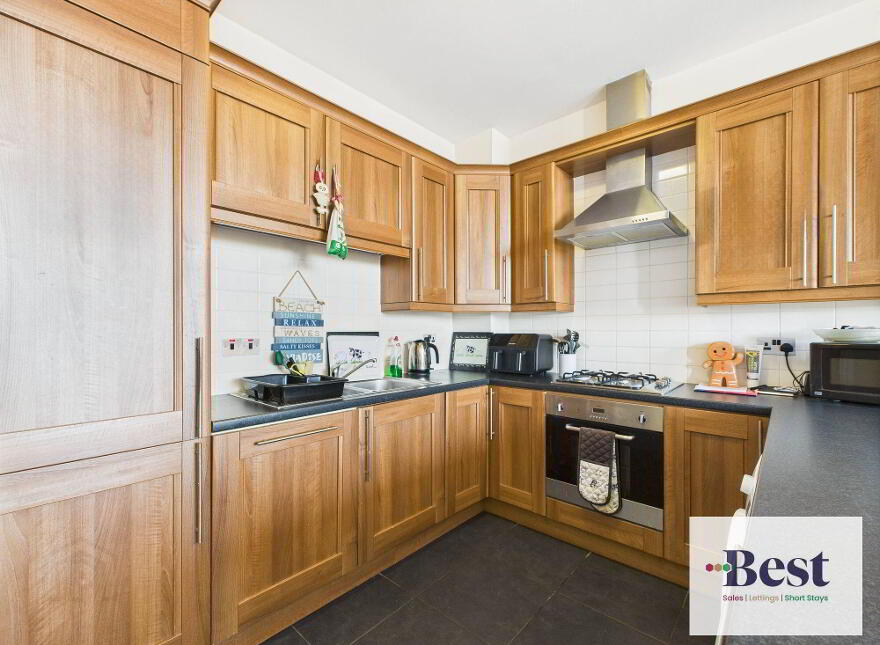 21 Laharna Building, Larne, BT40 1RG