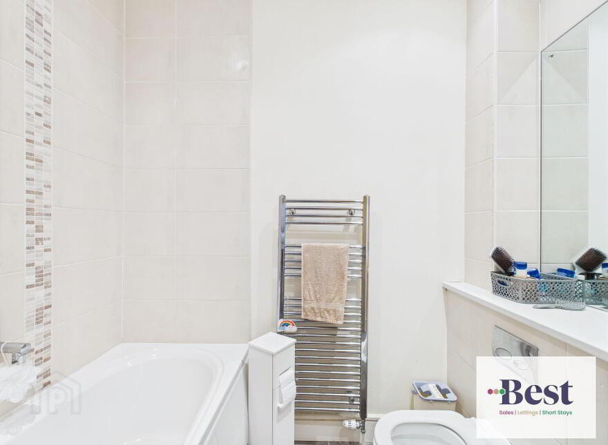 21 Laharna Building, Larne, BT40 1RG