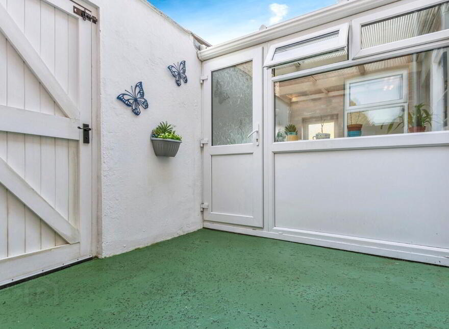 545 Oldpark Road, Belfast, BT14 6QW
