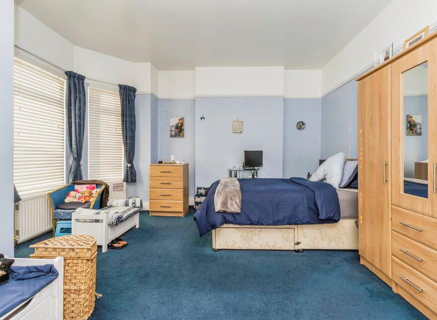 545 Oldpark Road, Belfast, BT14 6QW