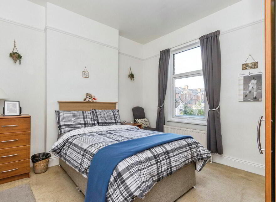 545 Oldpark Road, Belfast, BT14 6QW