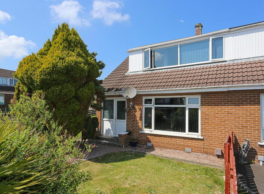 8 Fernmore Avenue, Bangor, BT19 6EH