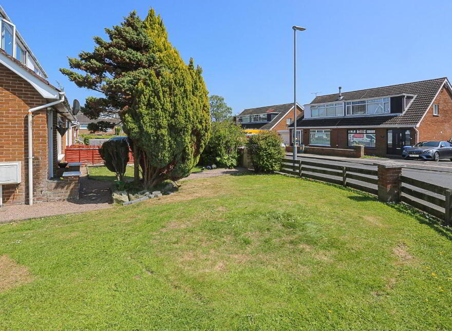 8 Fernmore Avenue, Bangor, BT19 6EH