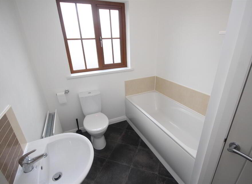 22 Cloverdale, Blackskull, Dromore, BT25 1GX