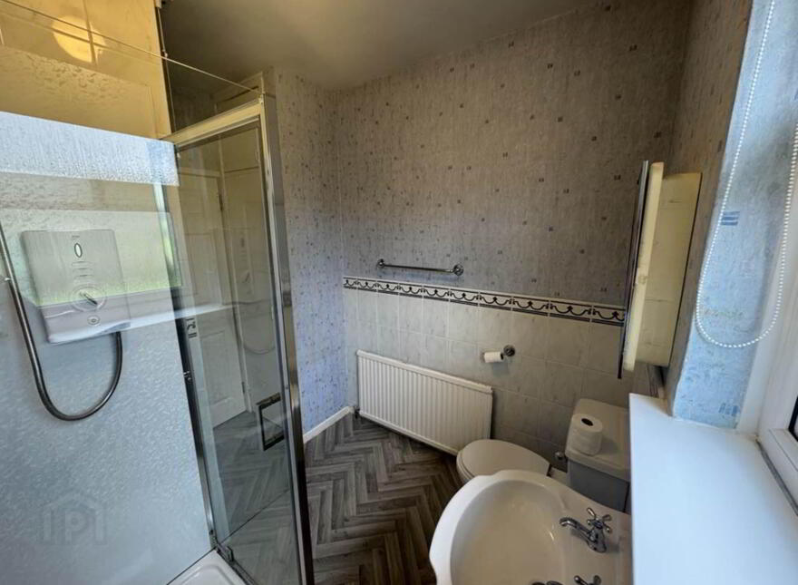 3 The Avenue, Carrickfergus, BT38 8LT