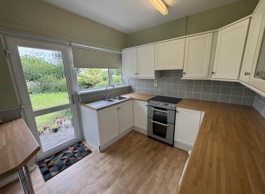 3 The Avenue, Carrickfergus, BT38 8LT