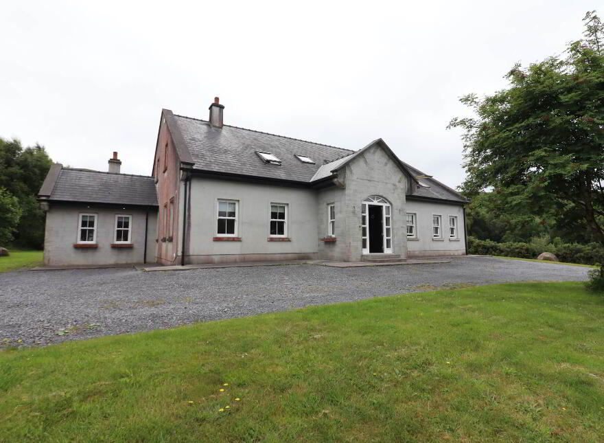 Rusheeny, Oughterard, H91V22E photo