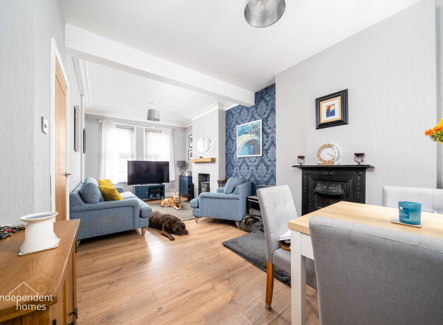 24 Fleet Street, Larne, BT40 1BA