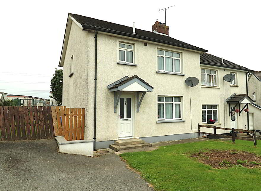 22 Dernmore Drive, Coalisland, Dungannon, BT71 4SL photo