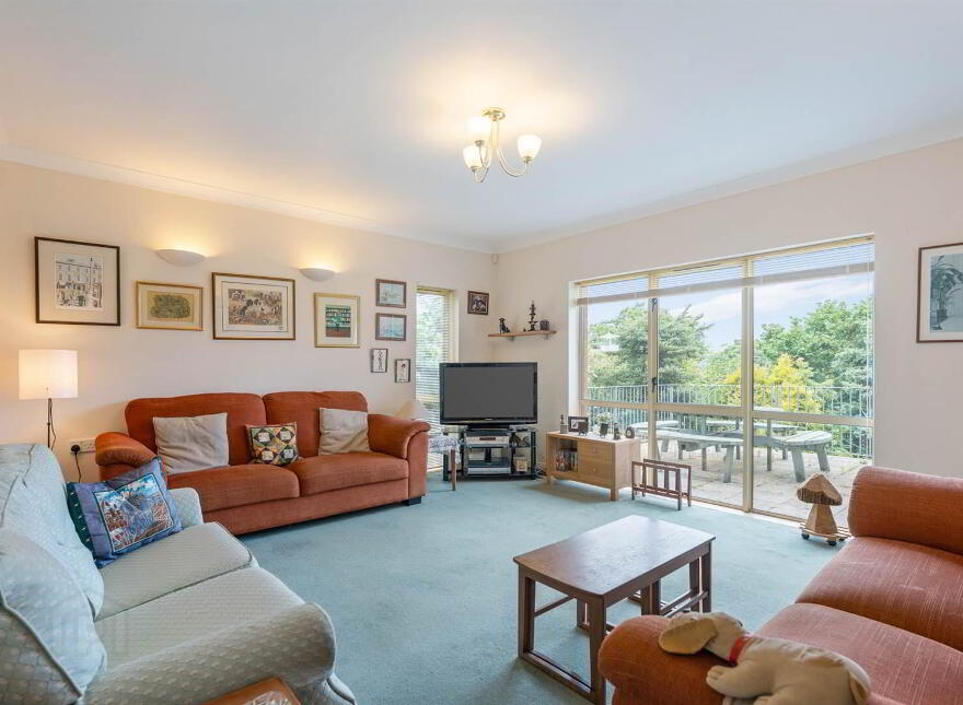 'Lismoir', 25 Glencraig Park, Craigavad, Holywood, BT18 0BZ