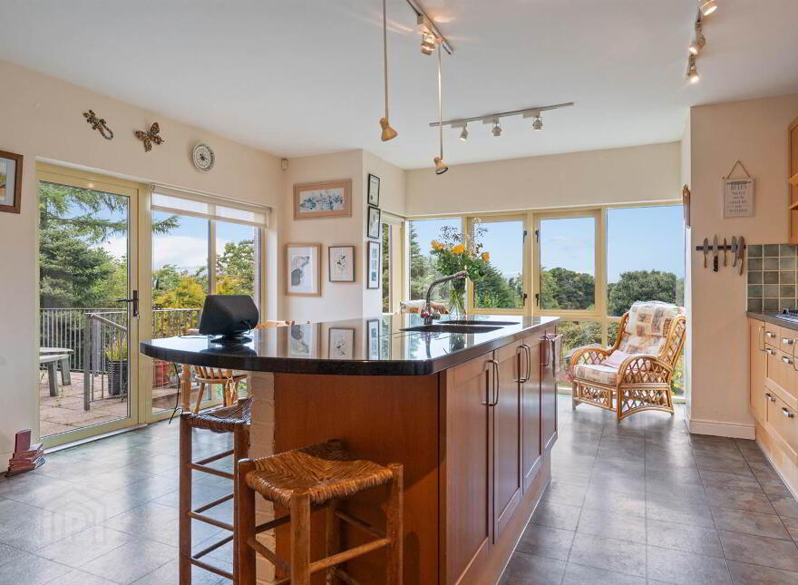 'Lismoir', 25 Glencraig Park, Craigavad, Holywood, BT18 0BZ