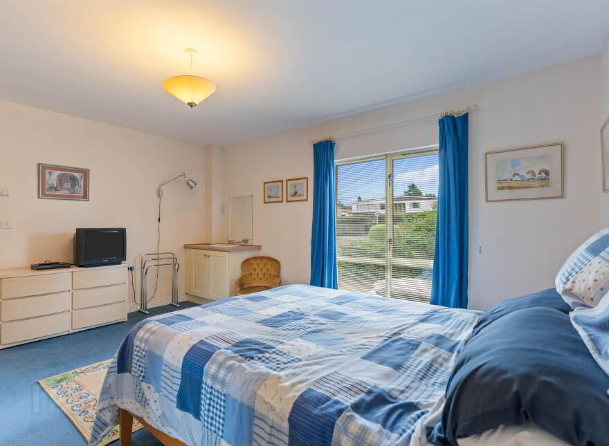 'Lismoir', 25 Glencraig Park, Craigavad, Holywood, BT18 0BZ