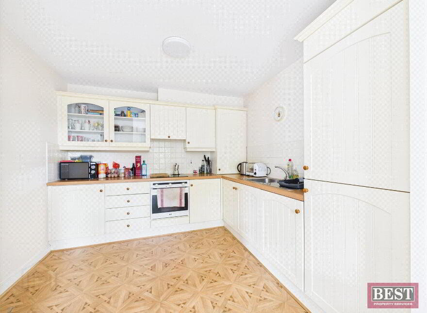18 Glin Ree Court, Newry, BT34 1DL