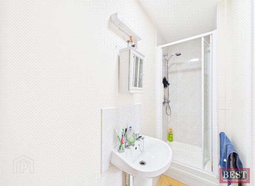 18 Glin Ree Court, Newry, BT34 1DL