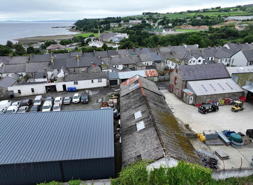 Back Lane, Moville, F93NV34