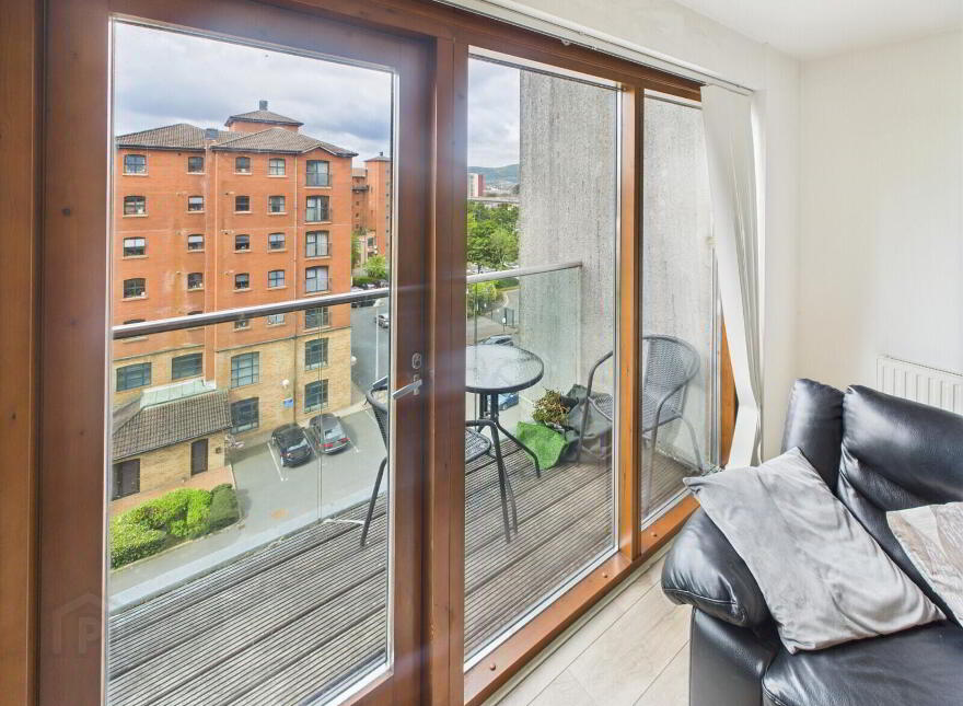 Apartment 33 11 Princes Dock Street, Belfast, BT1 3DS