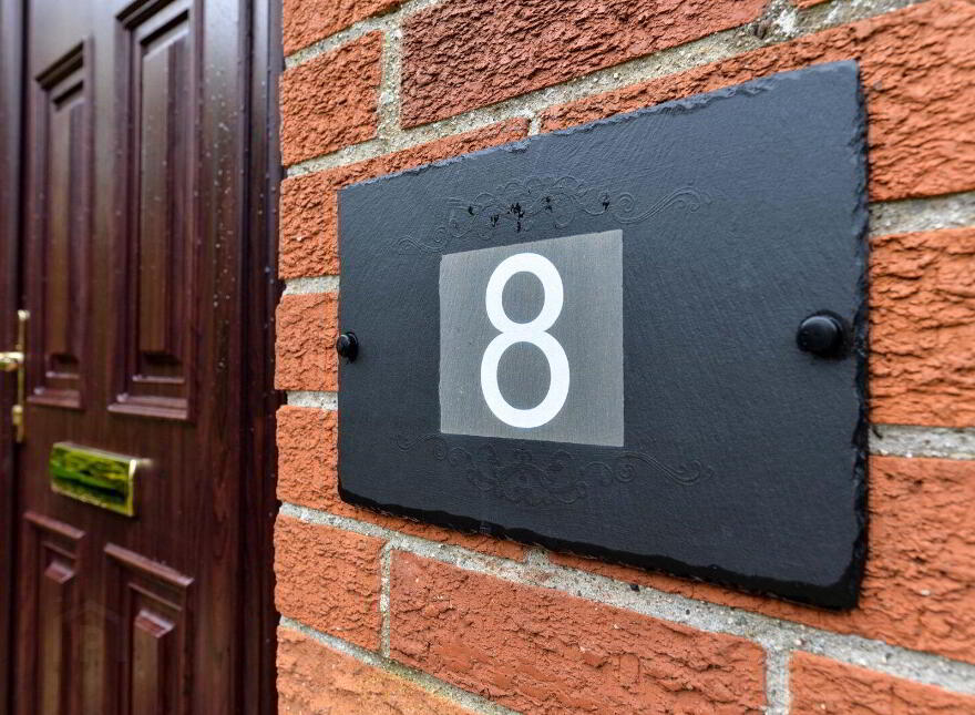 8 Glen Ebor Park, Belfast, BT4 2JJ