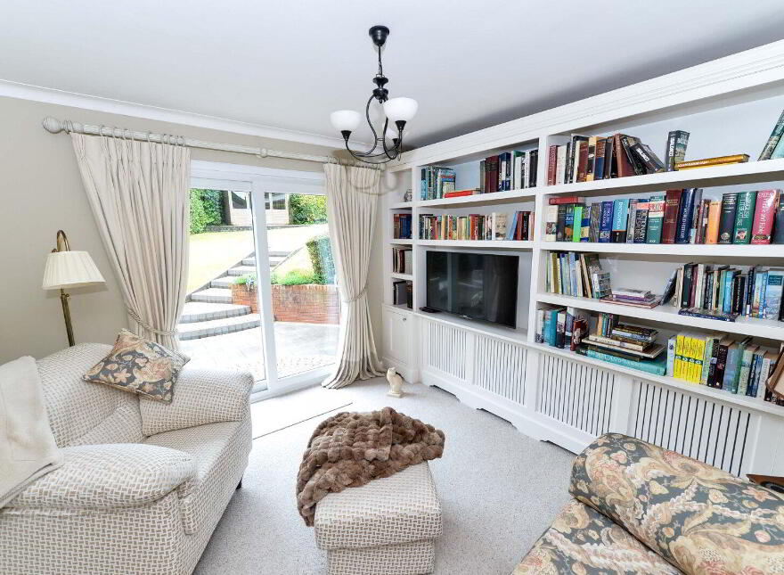 8 Glen Ebor Park, Belfast, BT4 2JJ