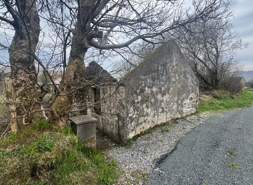 LOT-1 Roxborough, Kilcar