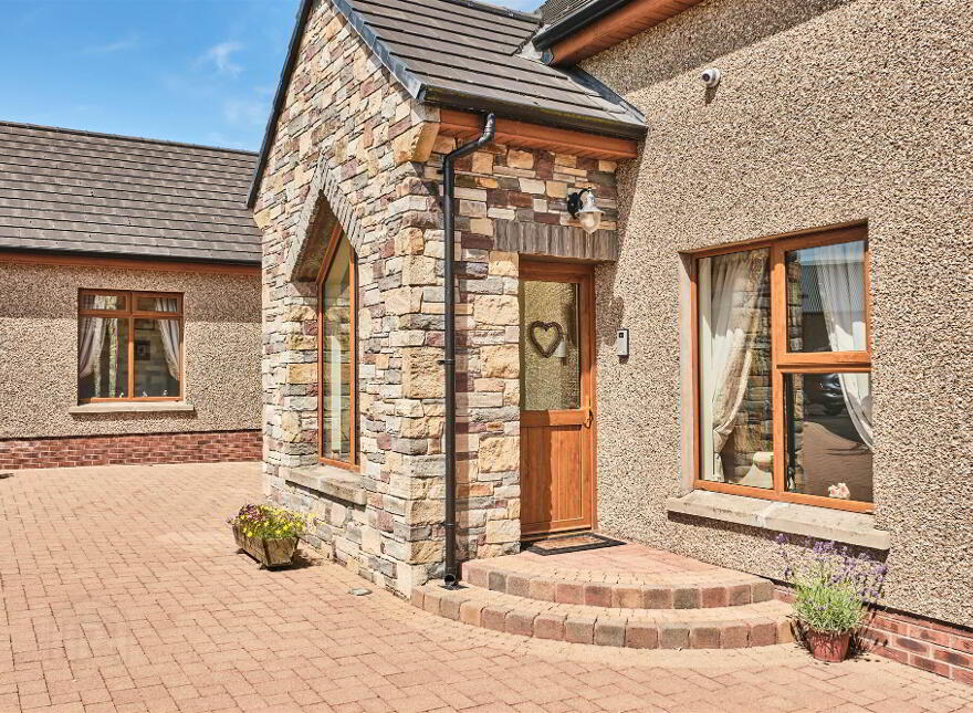 60 Glebe Road, Castlerock, BT51 4SW