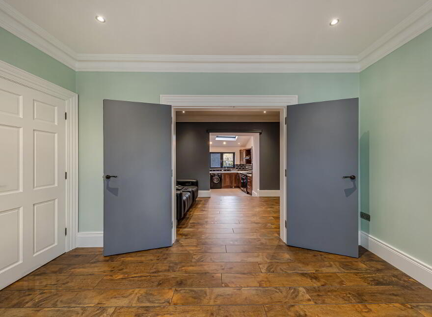 21 The Square, Portaferry, Newtownards, BT22 1LW