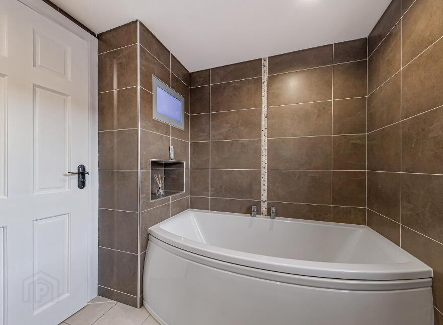 21 The Square, Portaferry, Newtownards, BT22 1LW