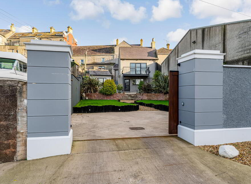 21 The Square, Portaferry, Newtownards, BT22 1LW