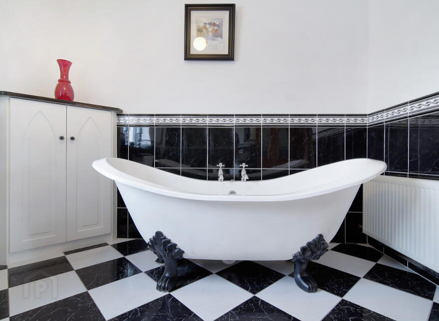 Hollyhill House, Ballymaleel, Letterkenny, F92Y90H