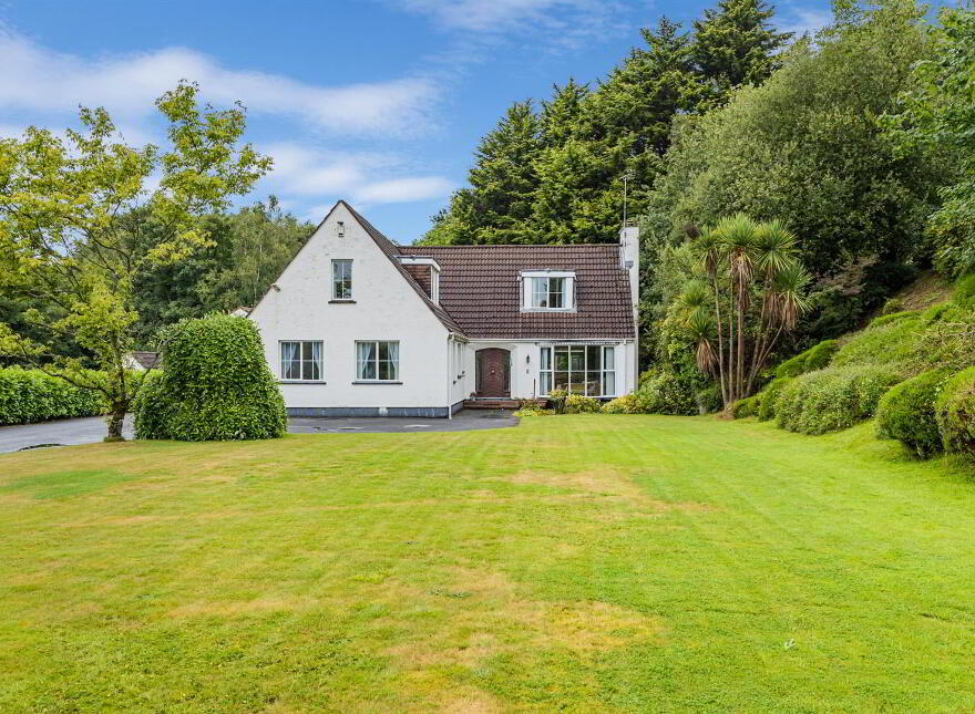 8 Demesne Gate, Saintfield, BT24 7BE photo